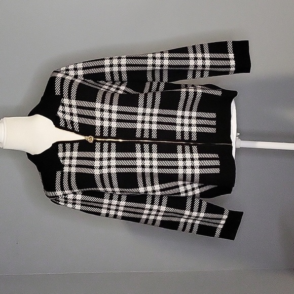 Anne Klein Black and White Plaid Sweater with Goldtone Logo Zipper Size M - Picture 1 of 9